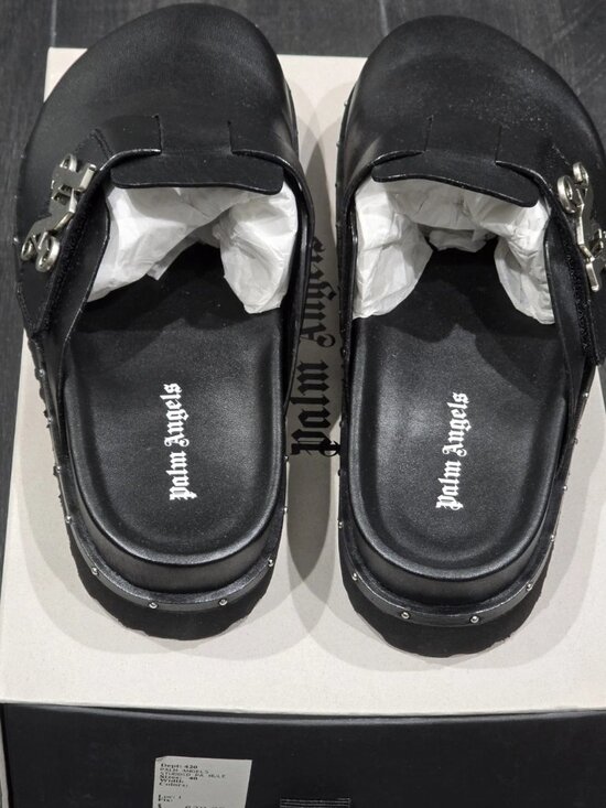 $830- Palm Angels Round Toe Mules \'Black Leather PMIJ005R24LEA0011000- RARE